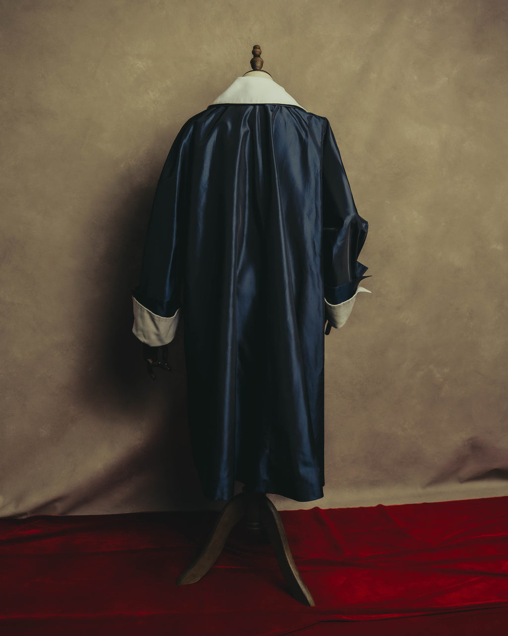 "CELINE" 70's-80's Dramatic contrast collar long coat
