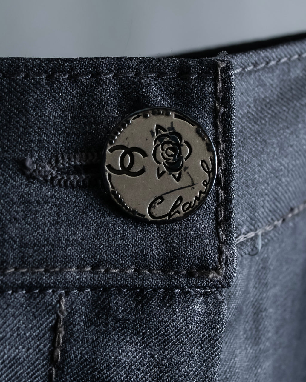 "CHANEL" 100% wool wide tapered slacks