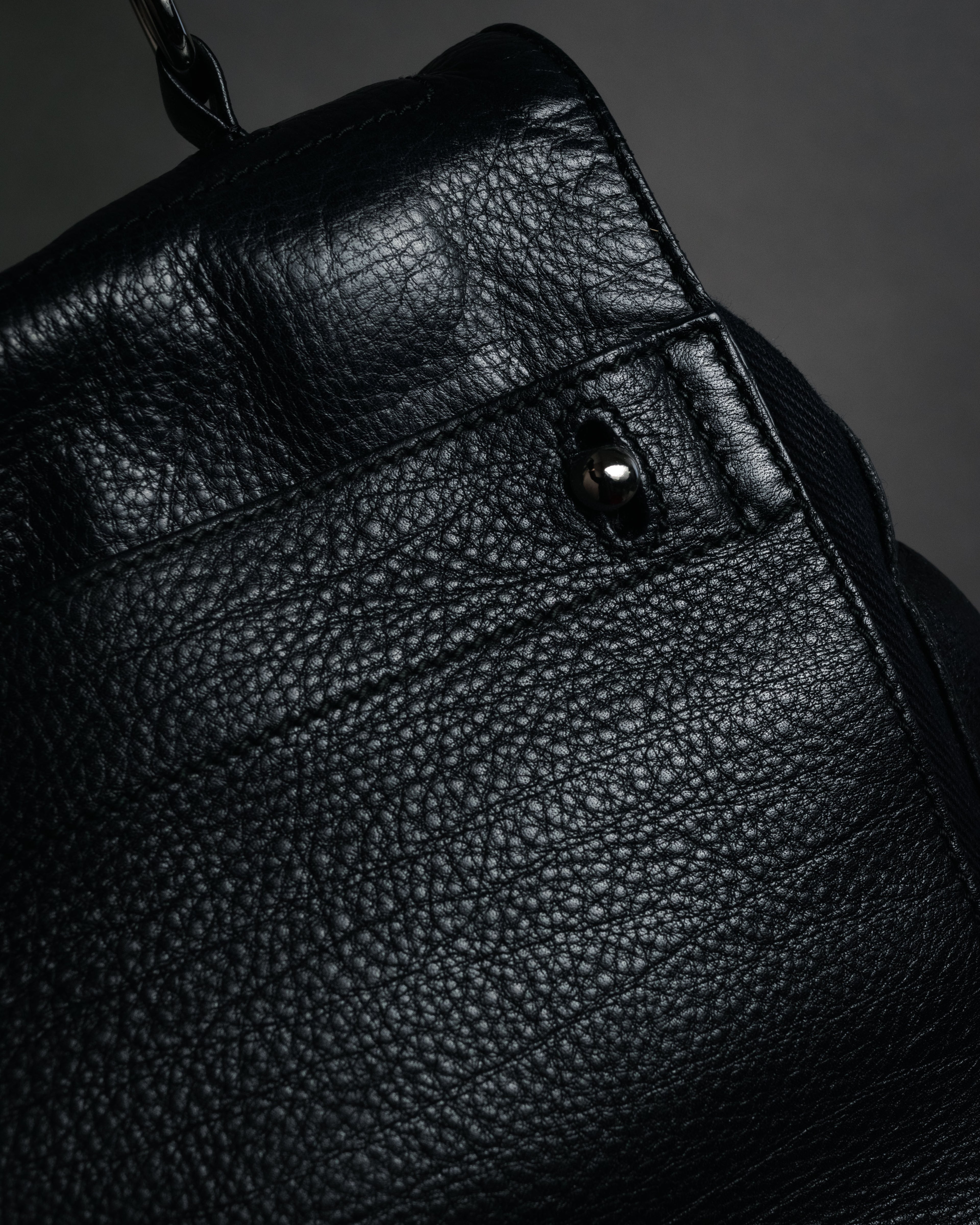 “YVES SAINT LAURENT” Late 2000s Muse Two grained leather flap hand bag