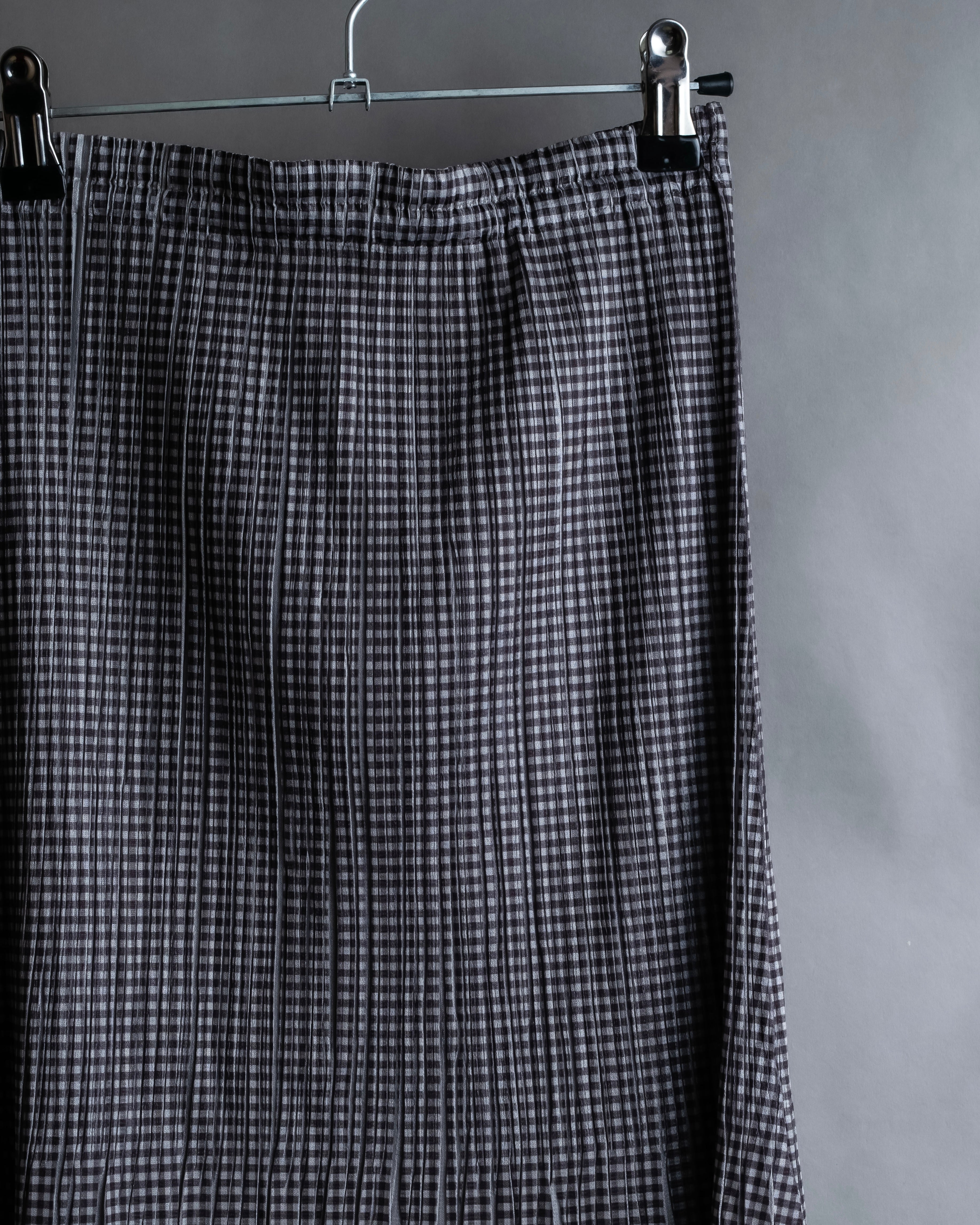 "PLEATS PLEASE ISSEY MIYAKE"
Gingham check sheer combination pleated skirt
