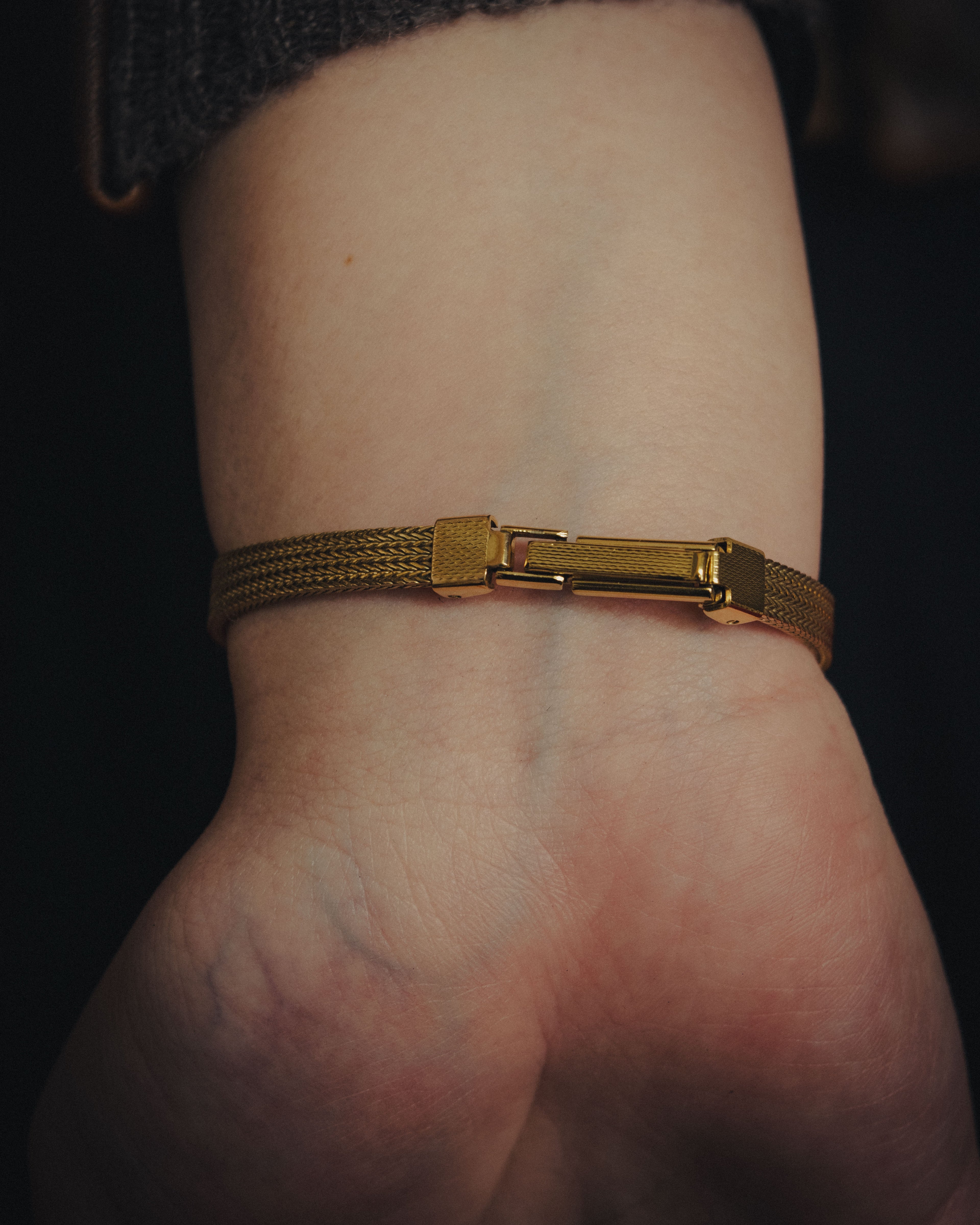-SPECIAL- “Christian Bernard” 80’s-90’s Oval mesh bracelet watch