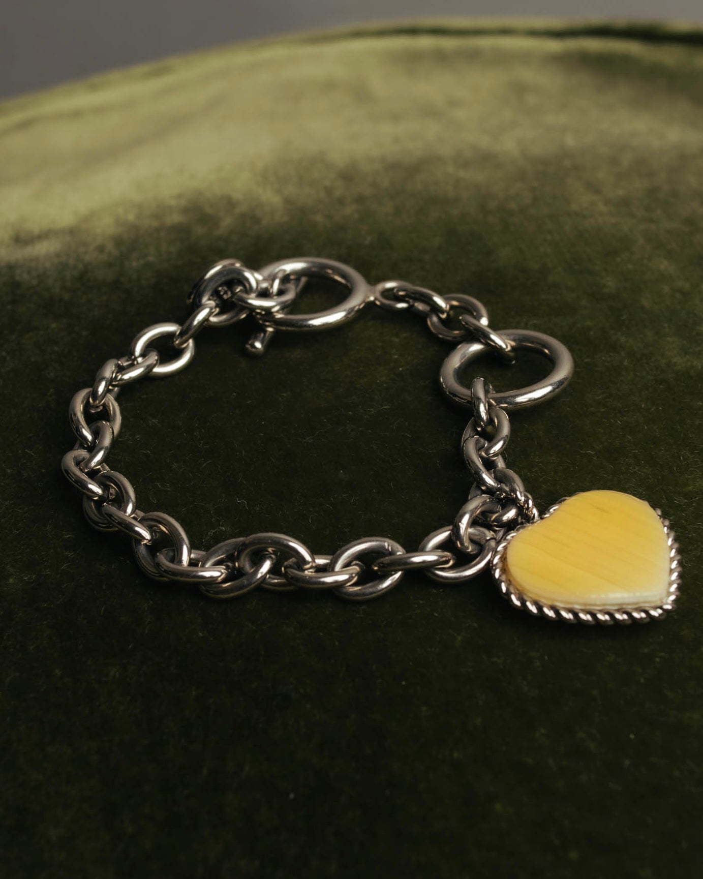 “LOEWE“ 16AW Yellow heart charm chain bracelet