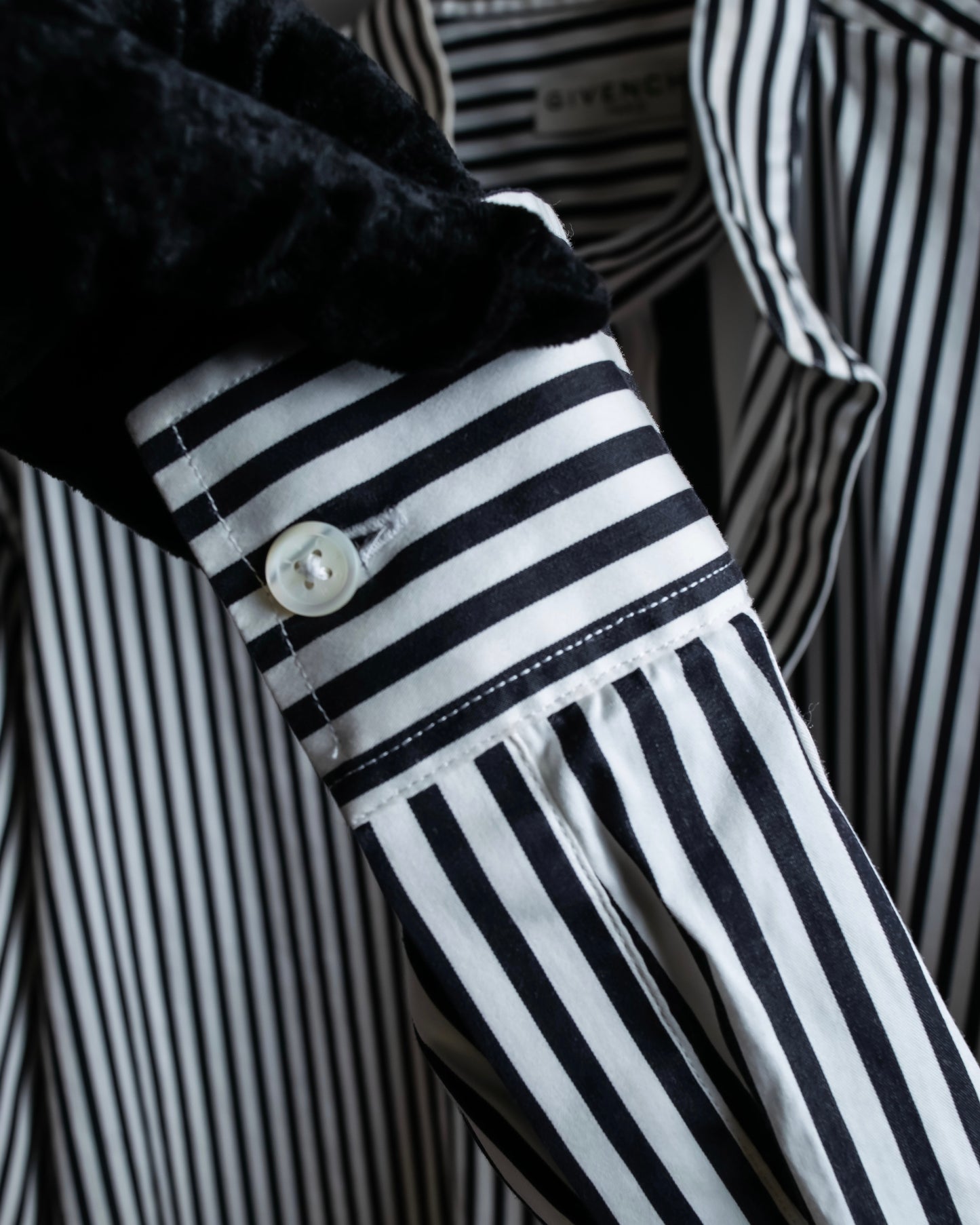 "GIVENCHY" Asymmetrical stripe pattern different thicknesses shirt