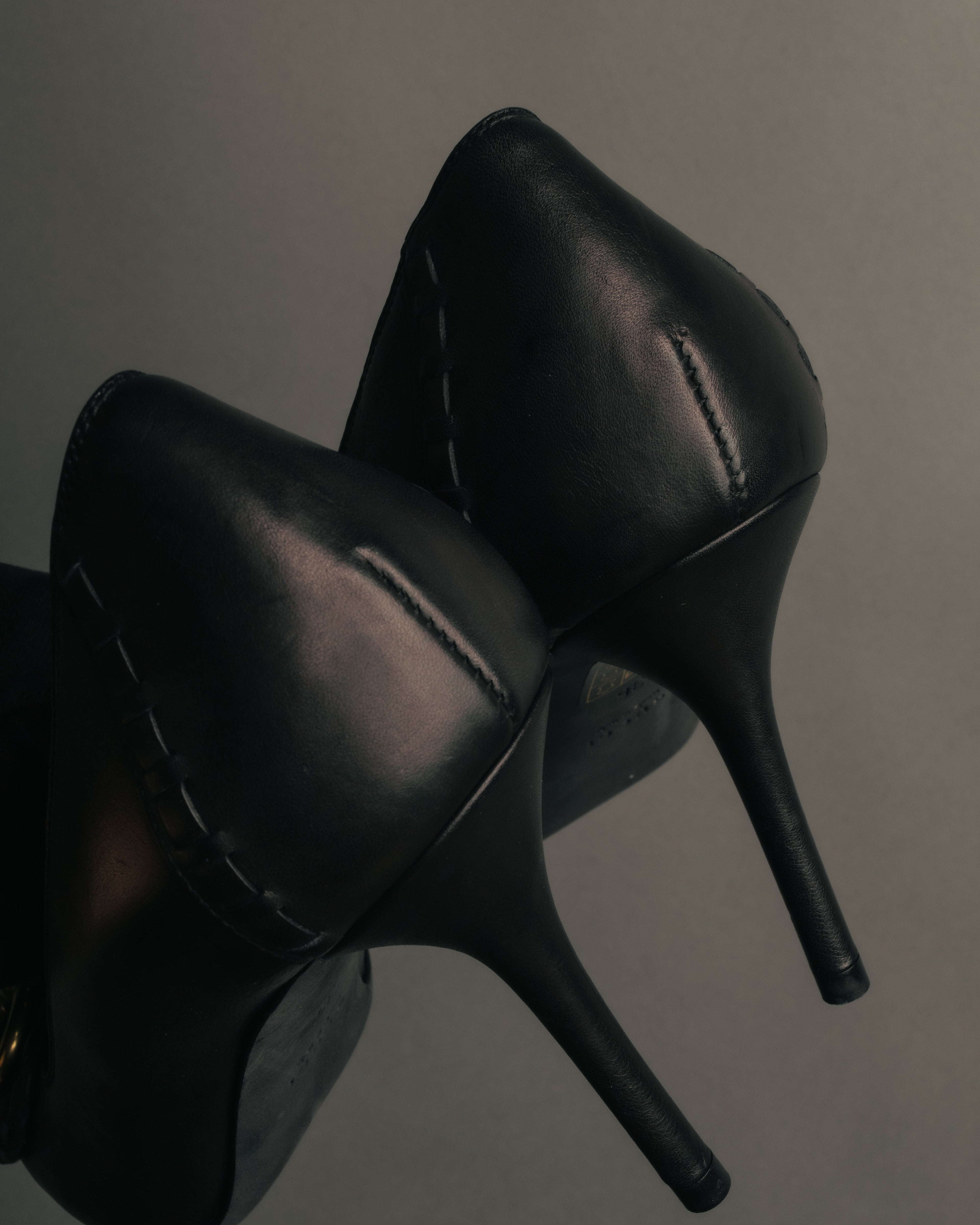 “GUCCI” 90’s-00’s Horsebit open toe pumps