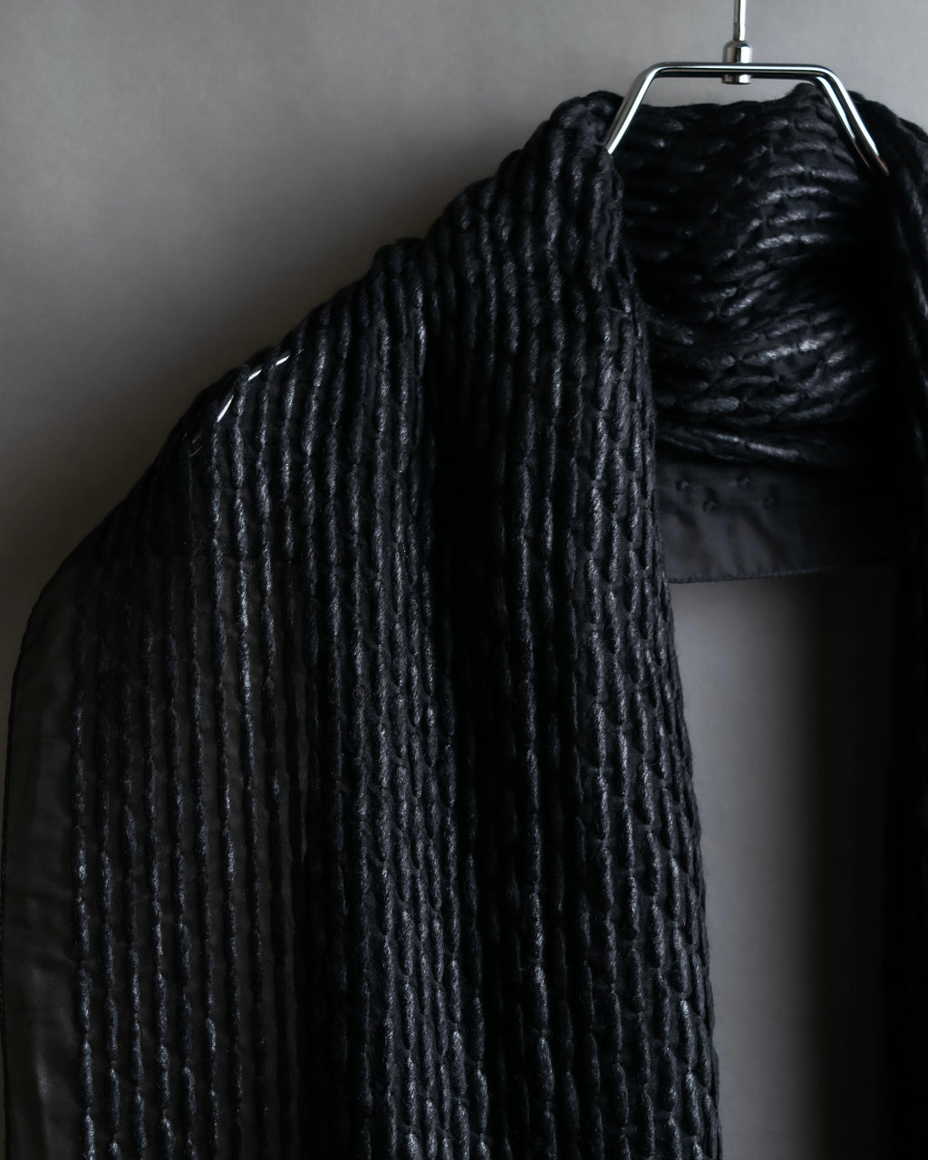 "GIORGIO ARMANI" Waffle low gauge knit fringe design stole