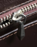 "Roberta Di Camerino"
 Velvet combination design hand bag