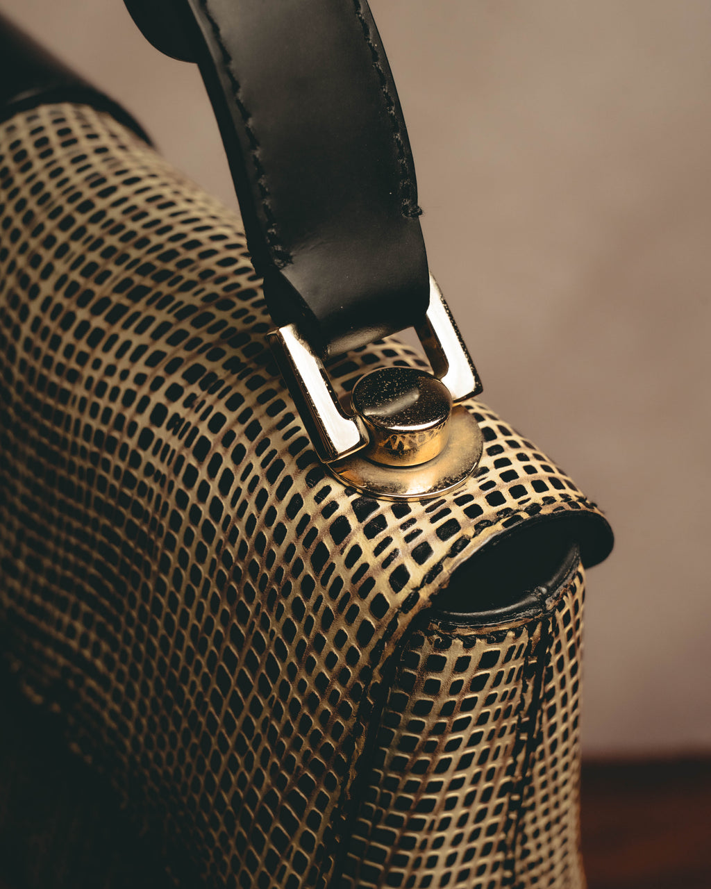 "Salvatore Ferragamo" Crocodile embossed Gancini shoulder bag