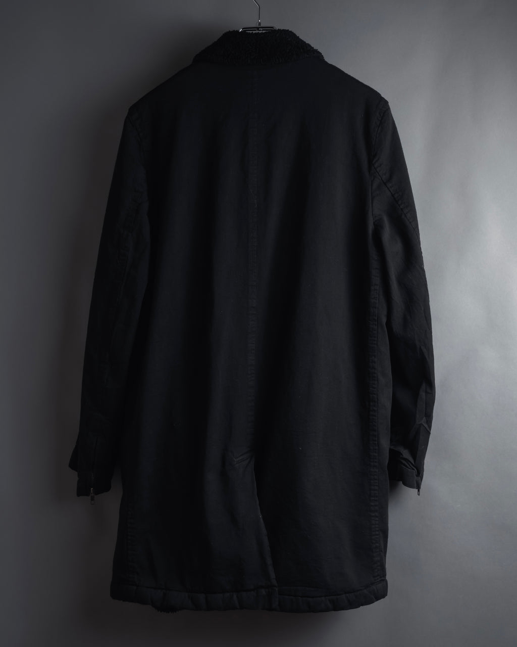"COMME des GARCONS HOMME"
Utility zip pocket coat