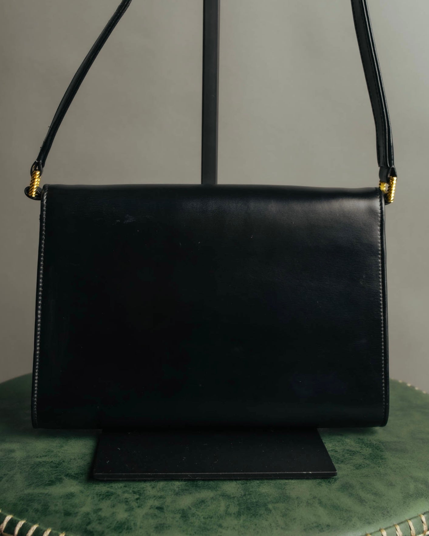 グッチ　バッグ　ロペ GUCCI” 80's-90's Rope clasp leather shoulder bag – MOOD