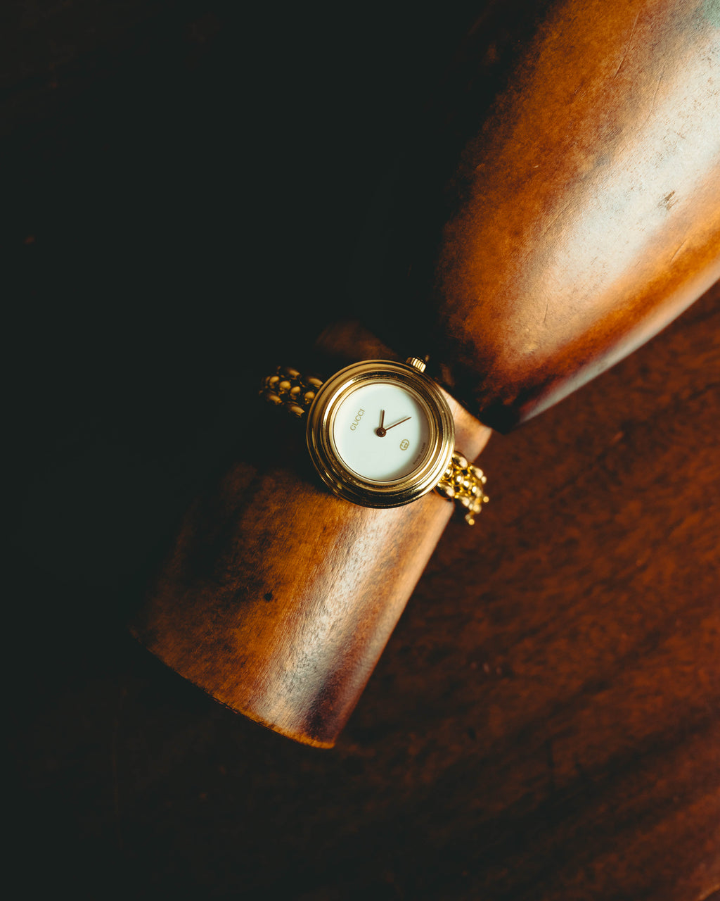 –SPECIAL– "GUCCI" 80's-90's Elegant gold tone wristwatch