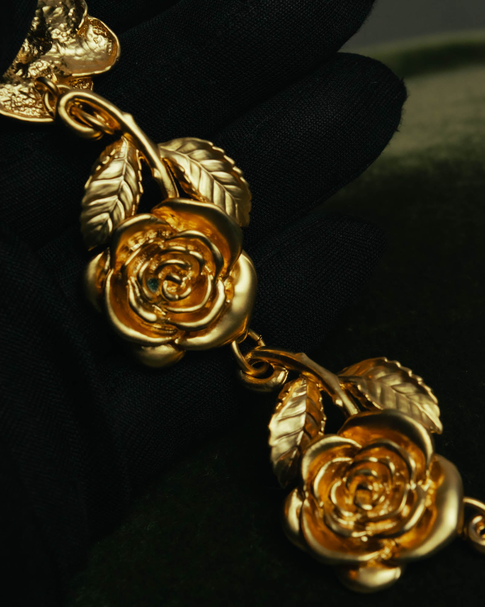 “KENZO” 90’s-00’s sculptural rose motif bracelet