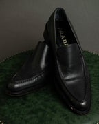 "PRADA" Apron stitch design long nose loafers