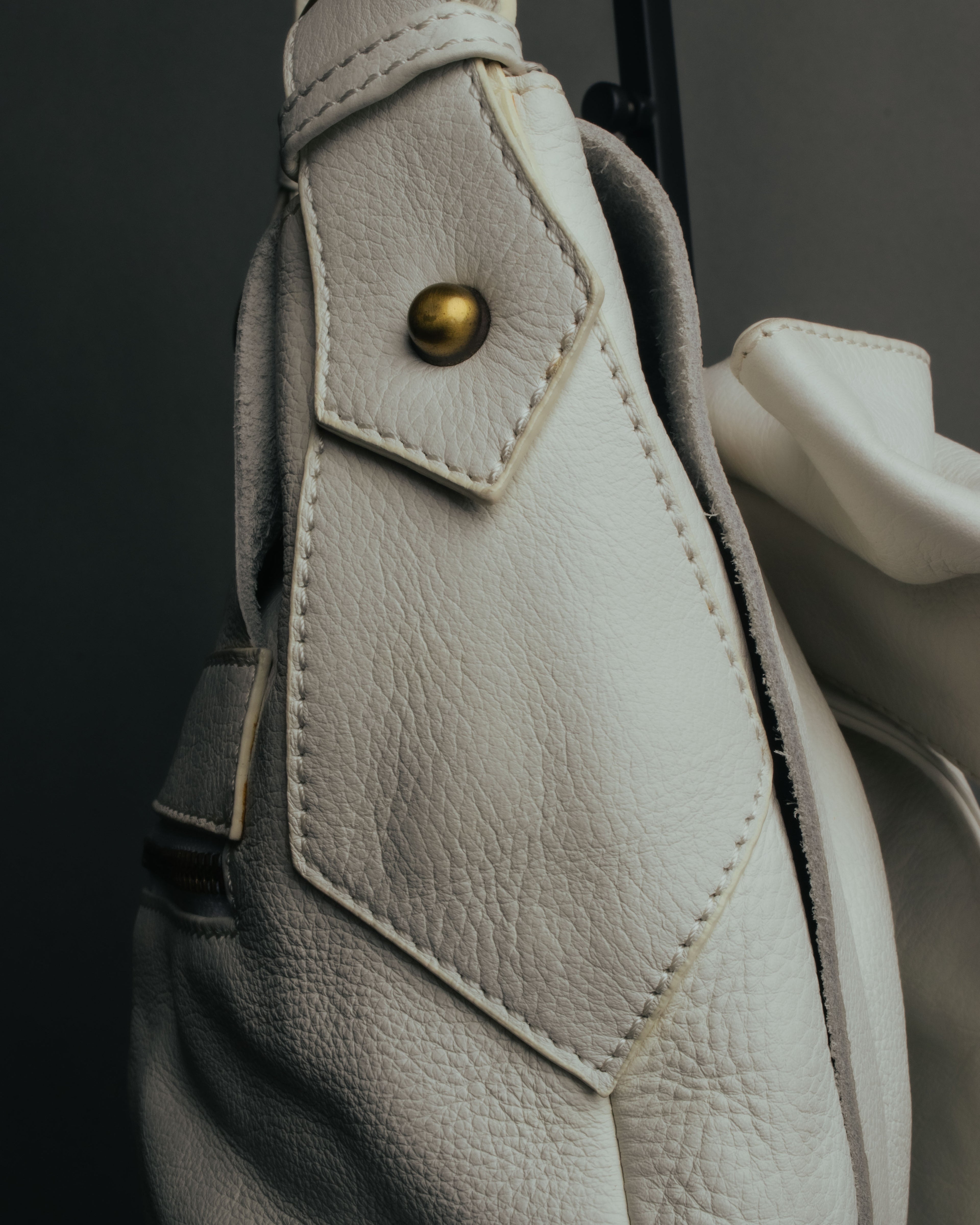 -SPECIAL- “Yves Saint Laurent” 2004-2011 Pilati era bow leather shoulder bag