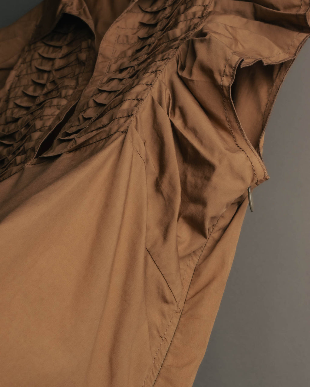“JIL SANDER” 00’s-10’s Cotton pleated sleeveless blouse