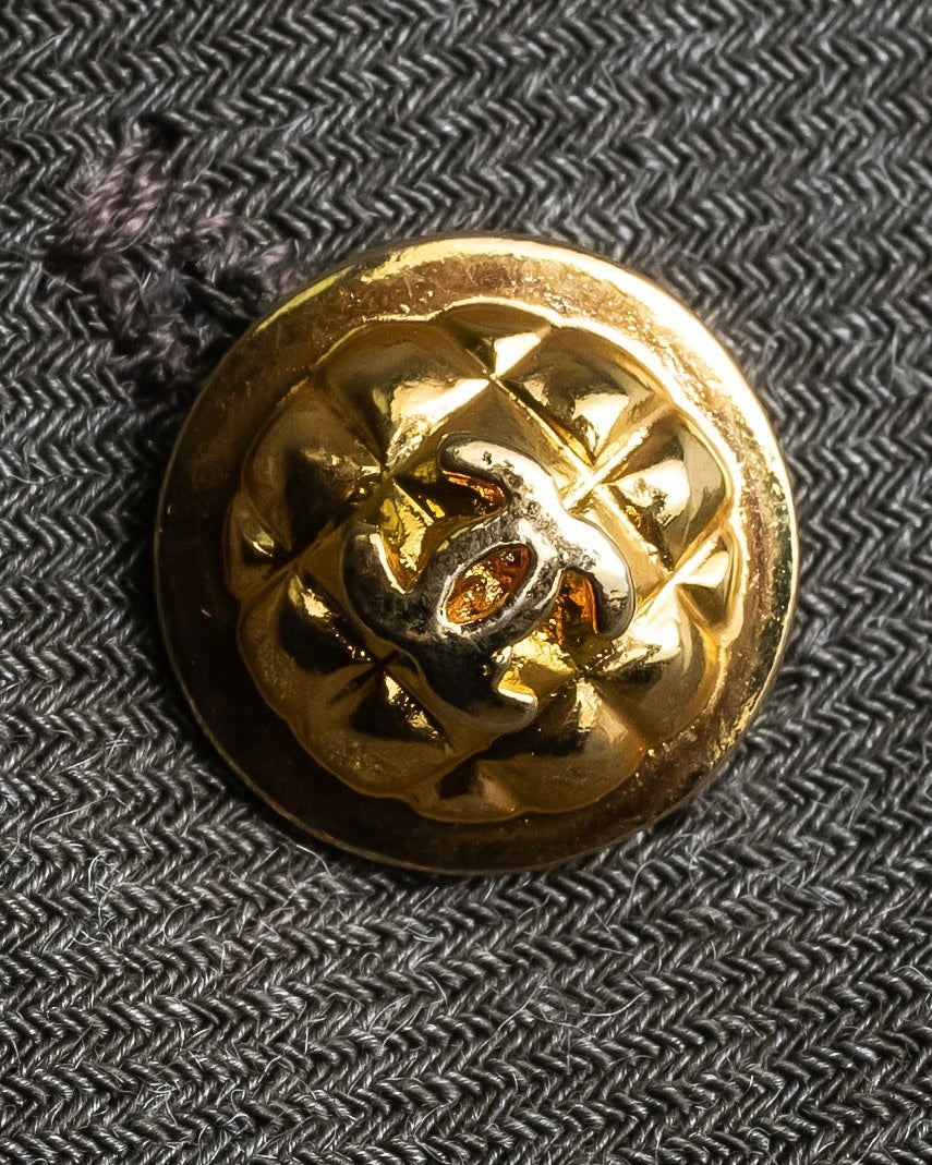 "CHANEL" Side button design pleated flared skirt