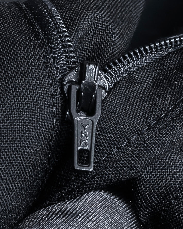 "YVES SAINT LAURENT" Straight tailoring design set up