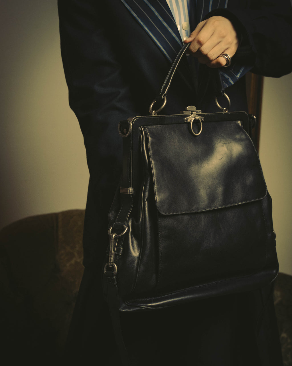 -SPECIAL- "Yves Saint Laurent" 00's Rive gauche black leather frame handbag