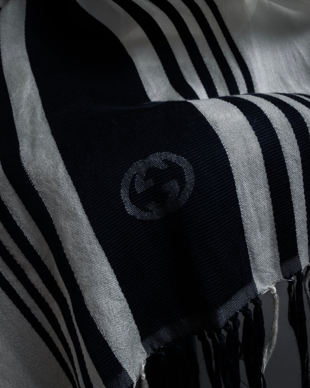 "GUCCI" 90's-00's Line fringe design two-tone long stole