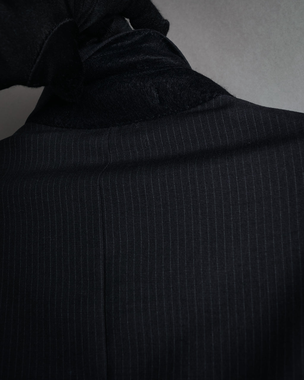 “ARMANI COLLEZIONI” 00’s Pinstriped three button suit set