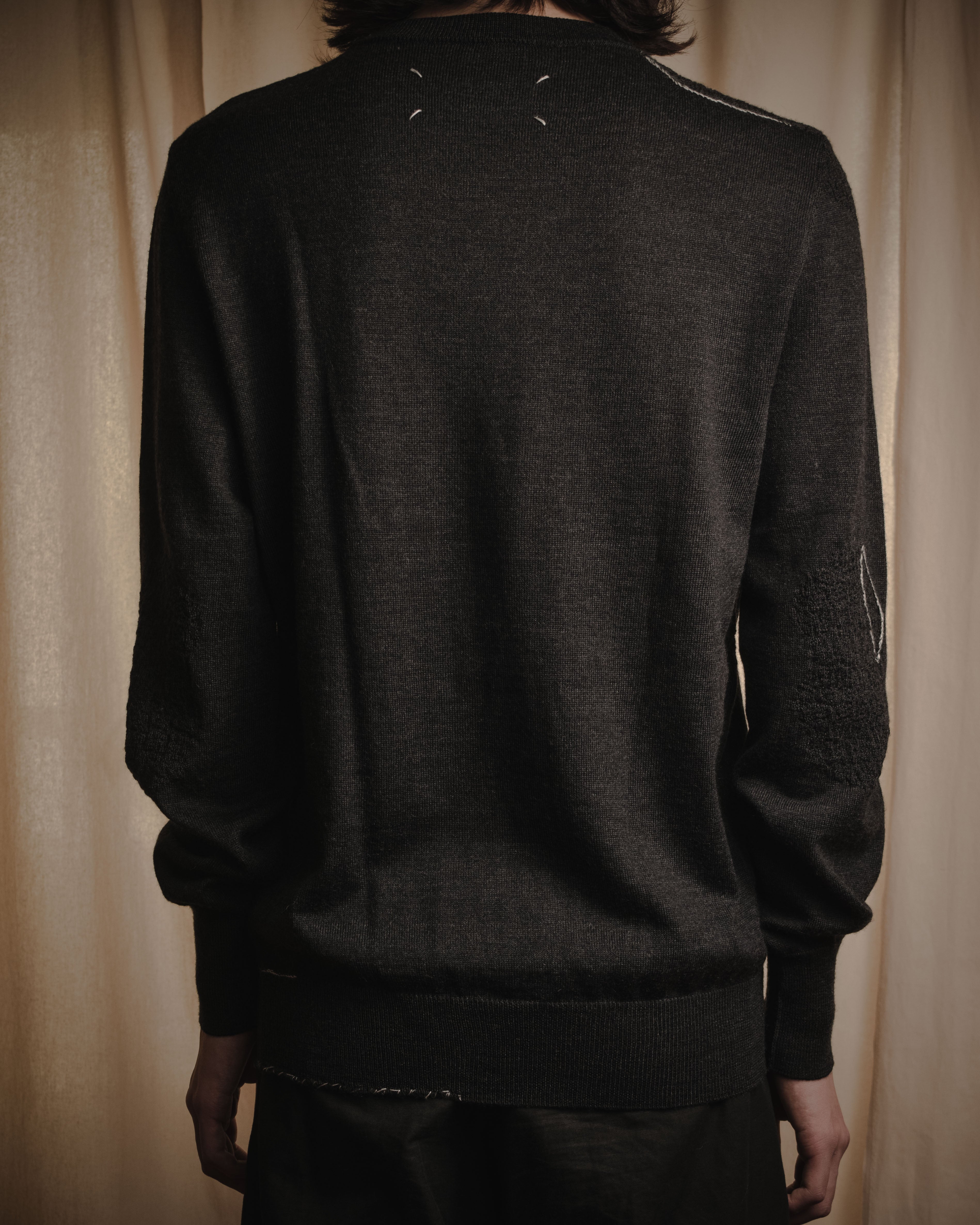 "Maison Margiela" 15AW deconstructed hand-stitched crewneck knit