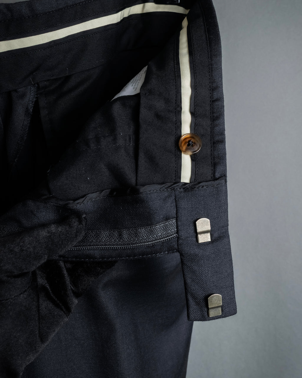 "GUCCI" Michele period relax silhouette set up