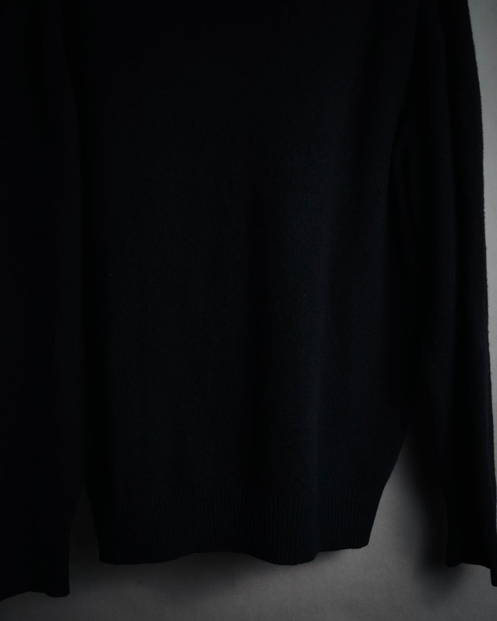 “Christian Dior MONSIEUR” 80’s-90’s Deep v-neck pure wool knit