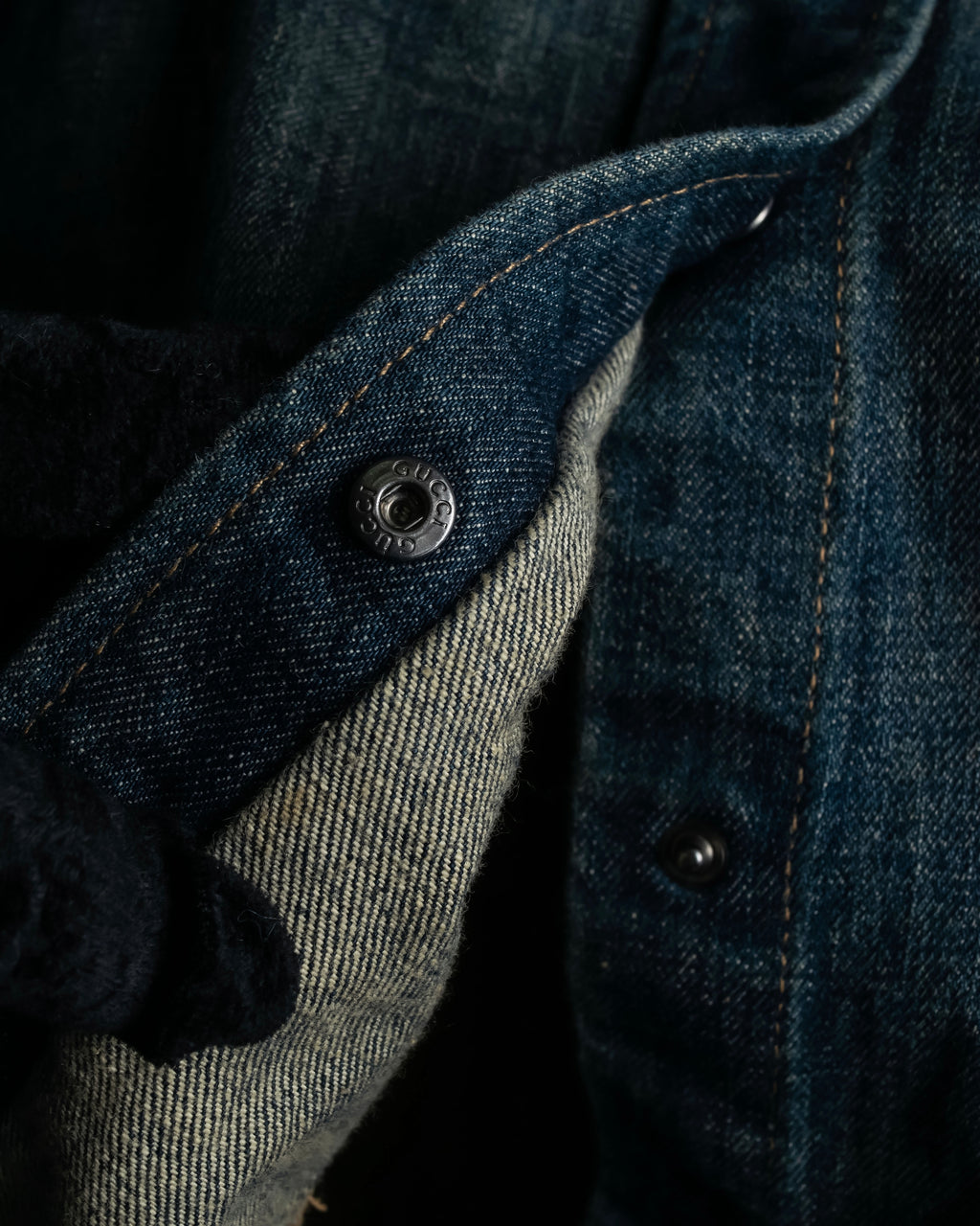 "GUCCI" Vintage faded shaped denim jacket