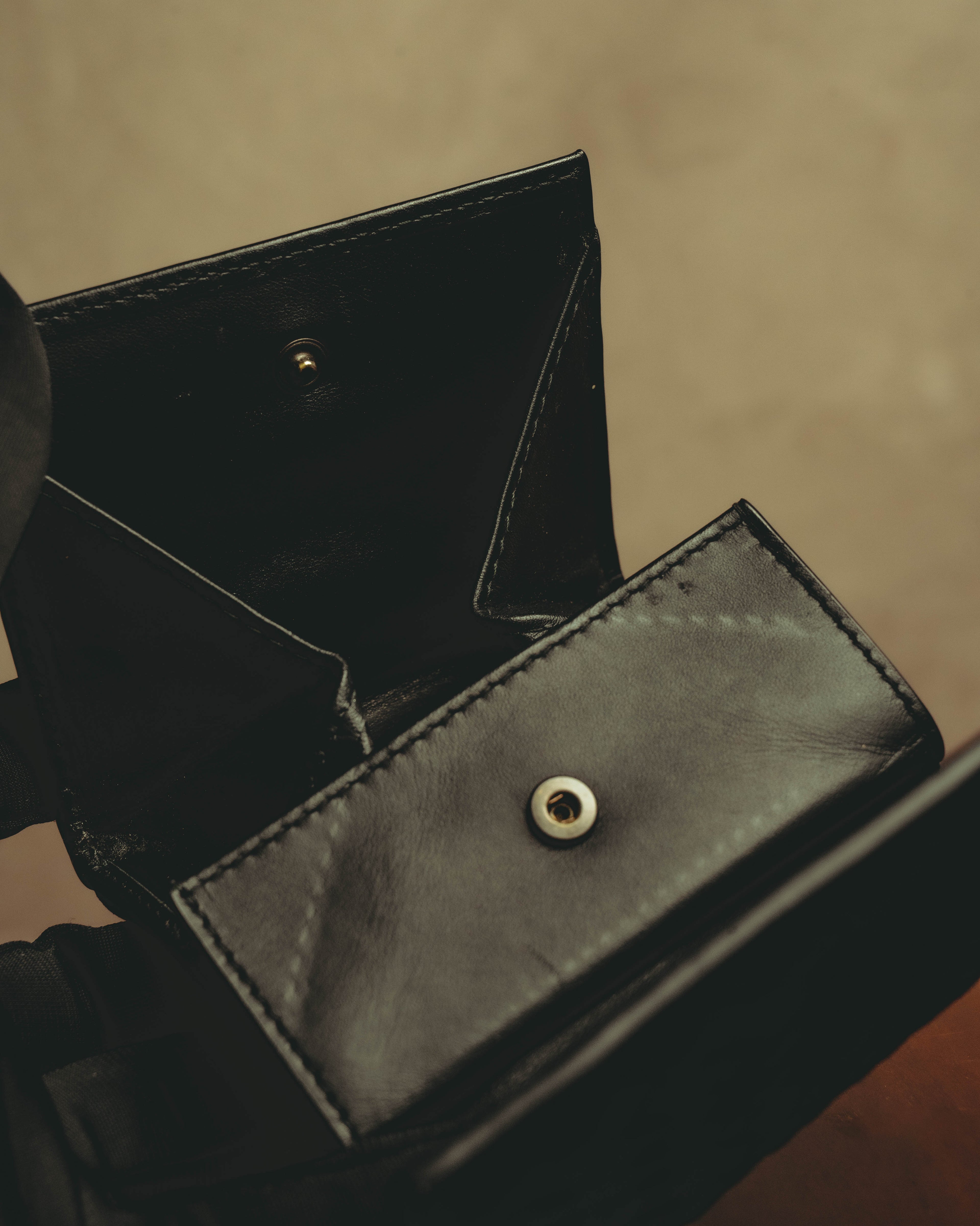 “BOTTEGA VENETA” 2010’s Intrecciato leather compact bi-fold wallet