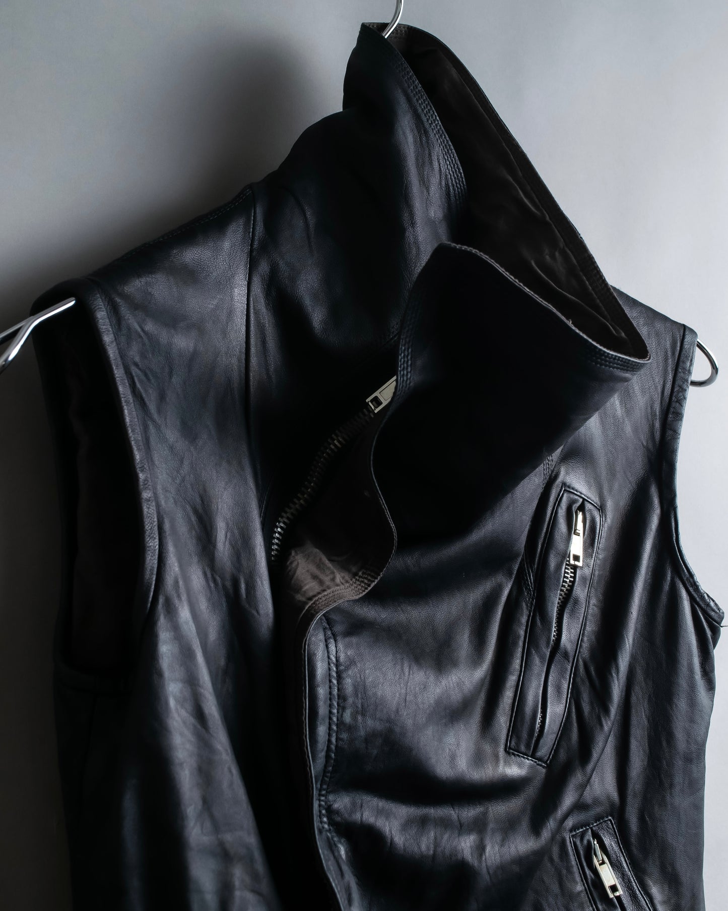 "Rick Owens" 100% lamb leather high neck sleeveless jacket