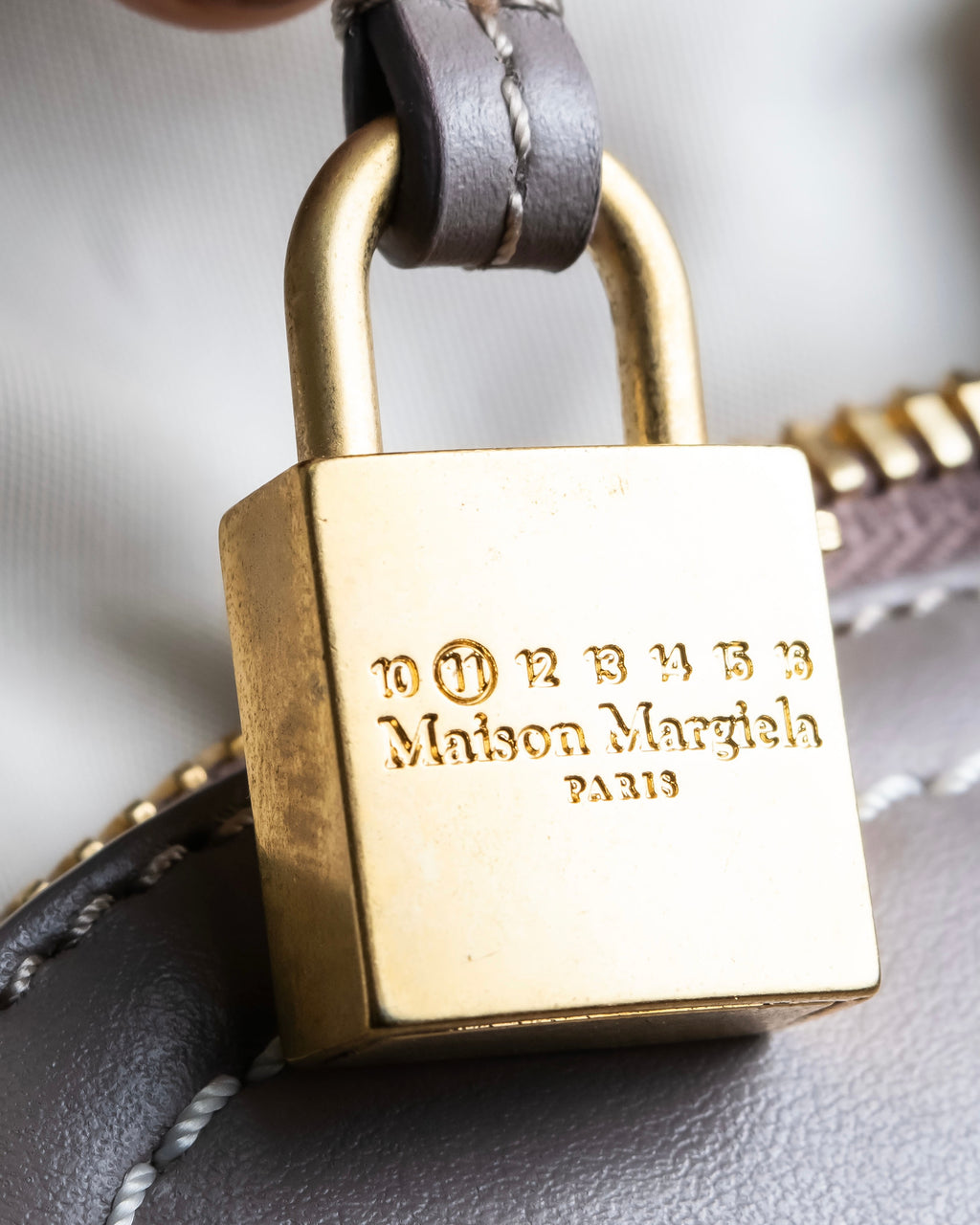 "MAISON MARGIELA" 5AC medium 2way handbag