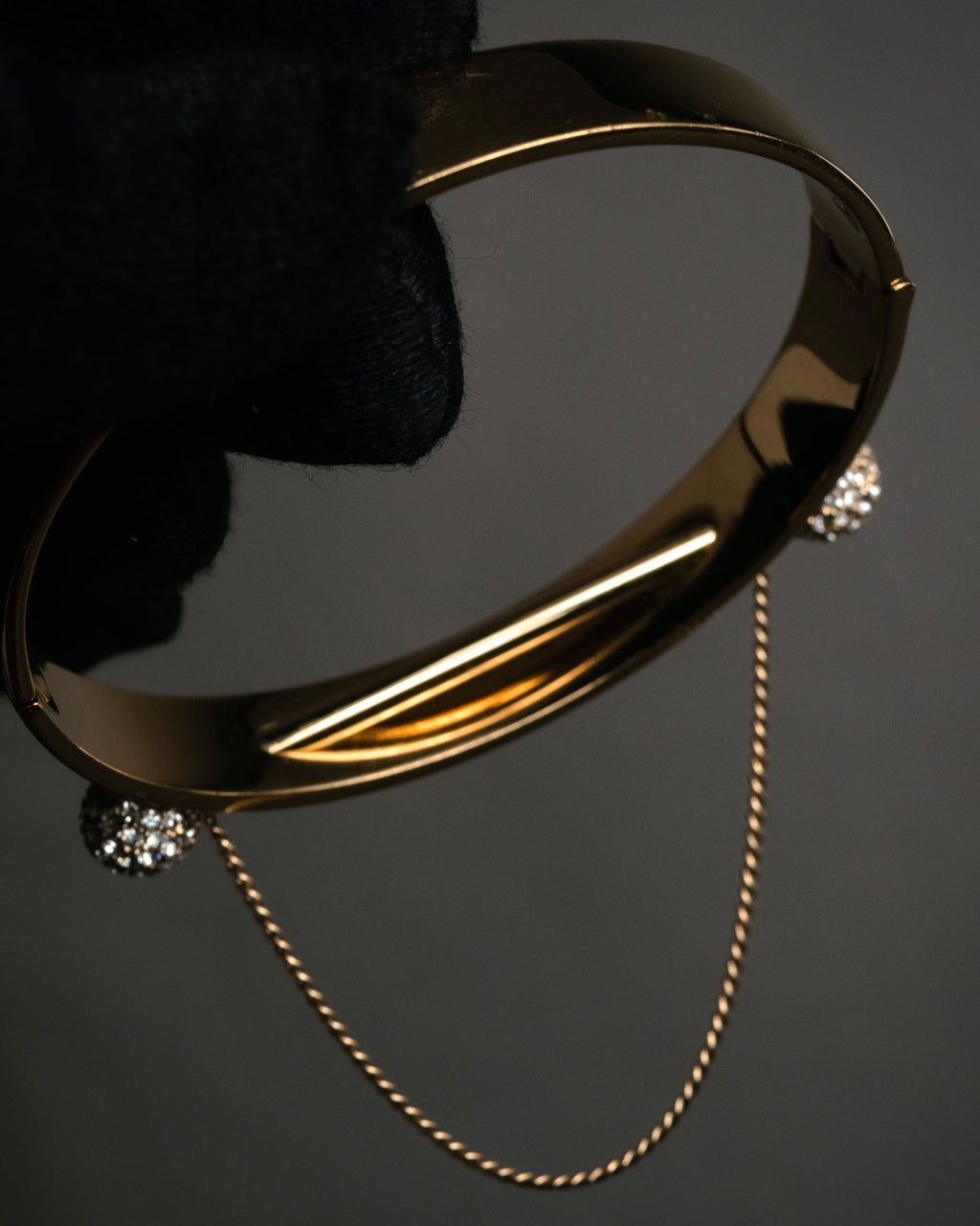 “Chloe” 2010’s crystal sphere chain bangle