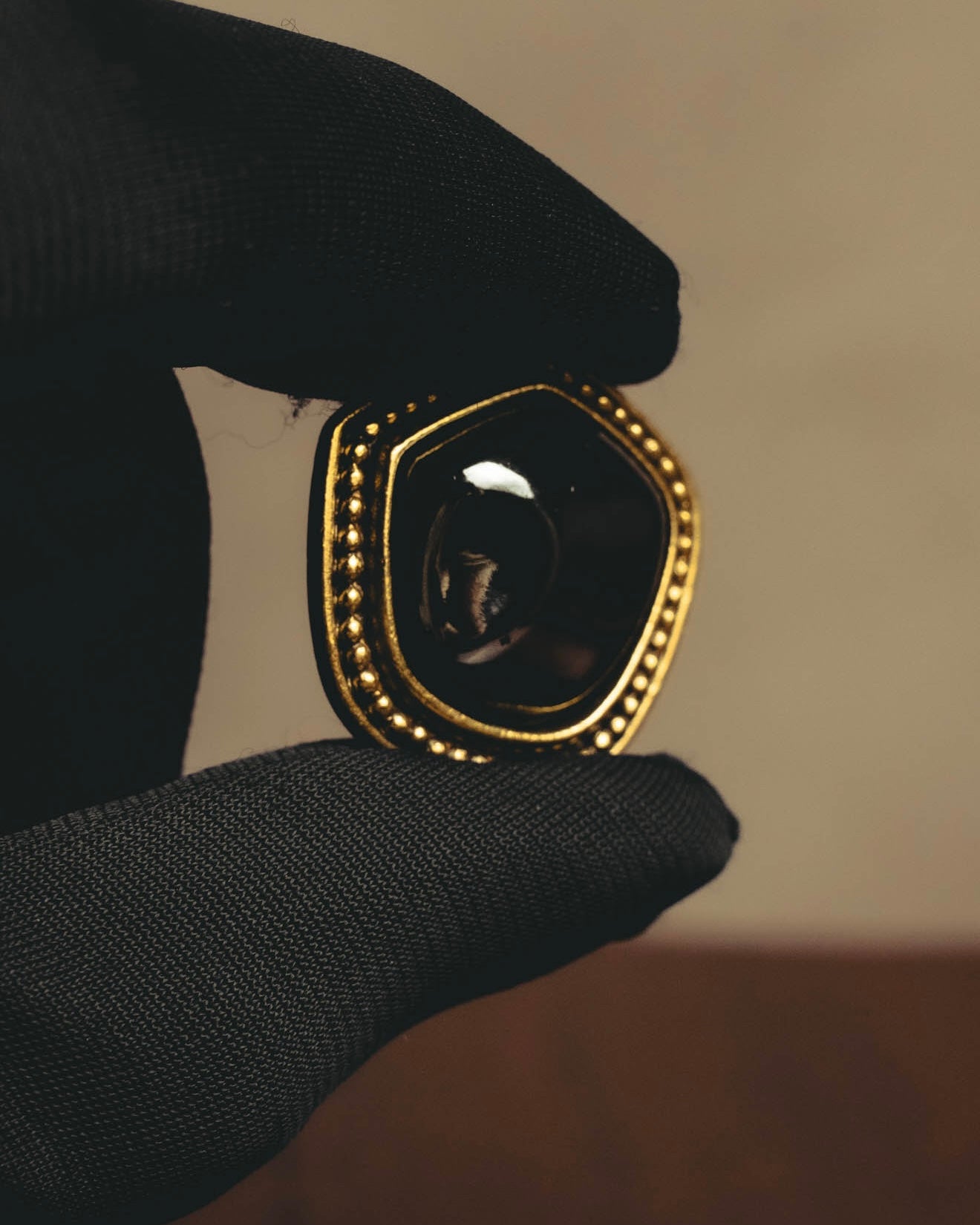 "Yves Saint Laurent" 80's-90's Sculptural black cabochon clip-on earrings