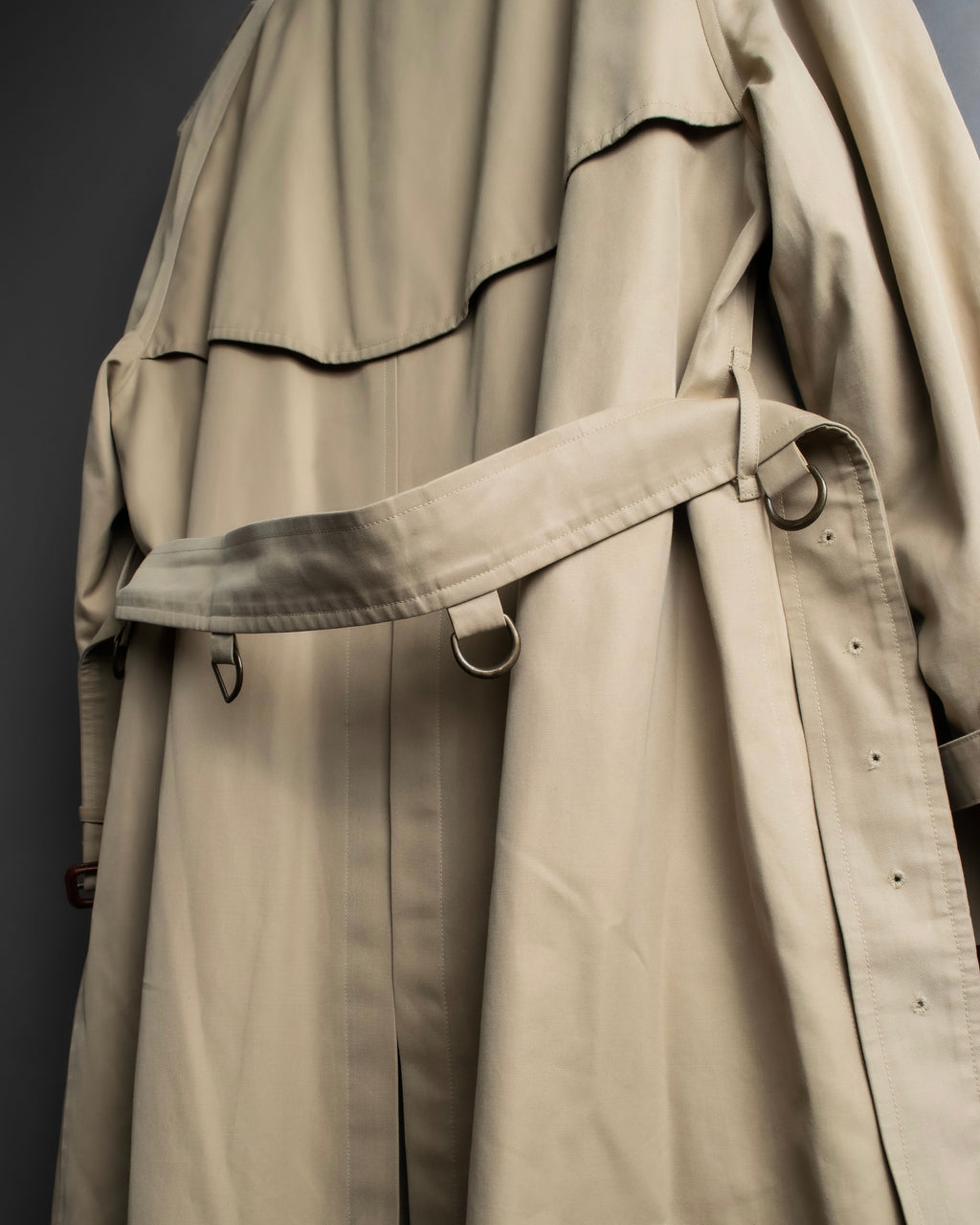 "BURBERRYS" Military detail classic trench coat