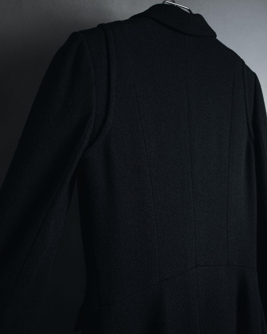 –SPECIAL– "CHANEL" 04SS sculpted princess-line wool crepe coat