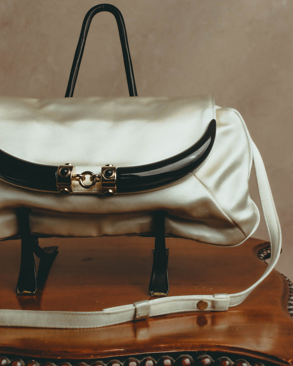 -SPECIAL- “Yves Saint Laurent rive gauche” 00’s Satin double horn shoulder bag