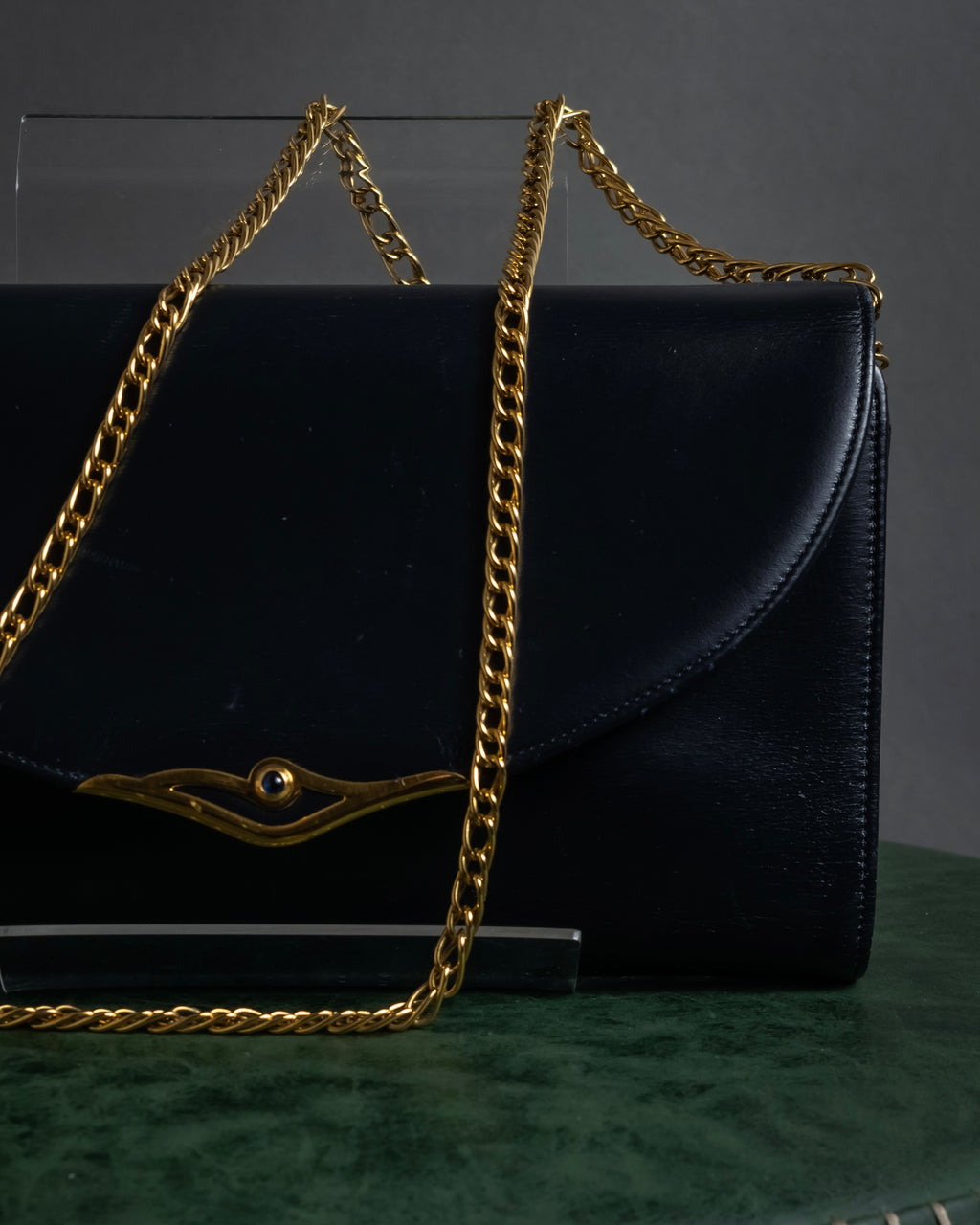 "Cartier" 80’s-90’s sculptural clasp chain shoulder bag