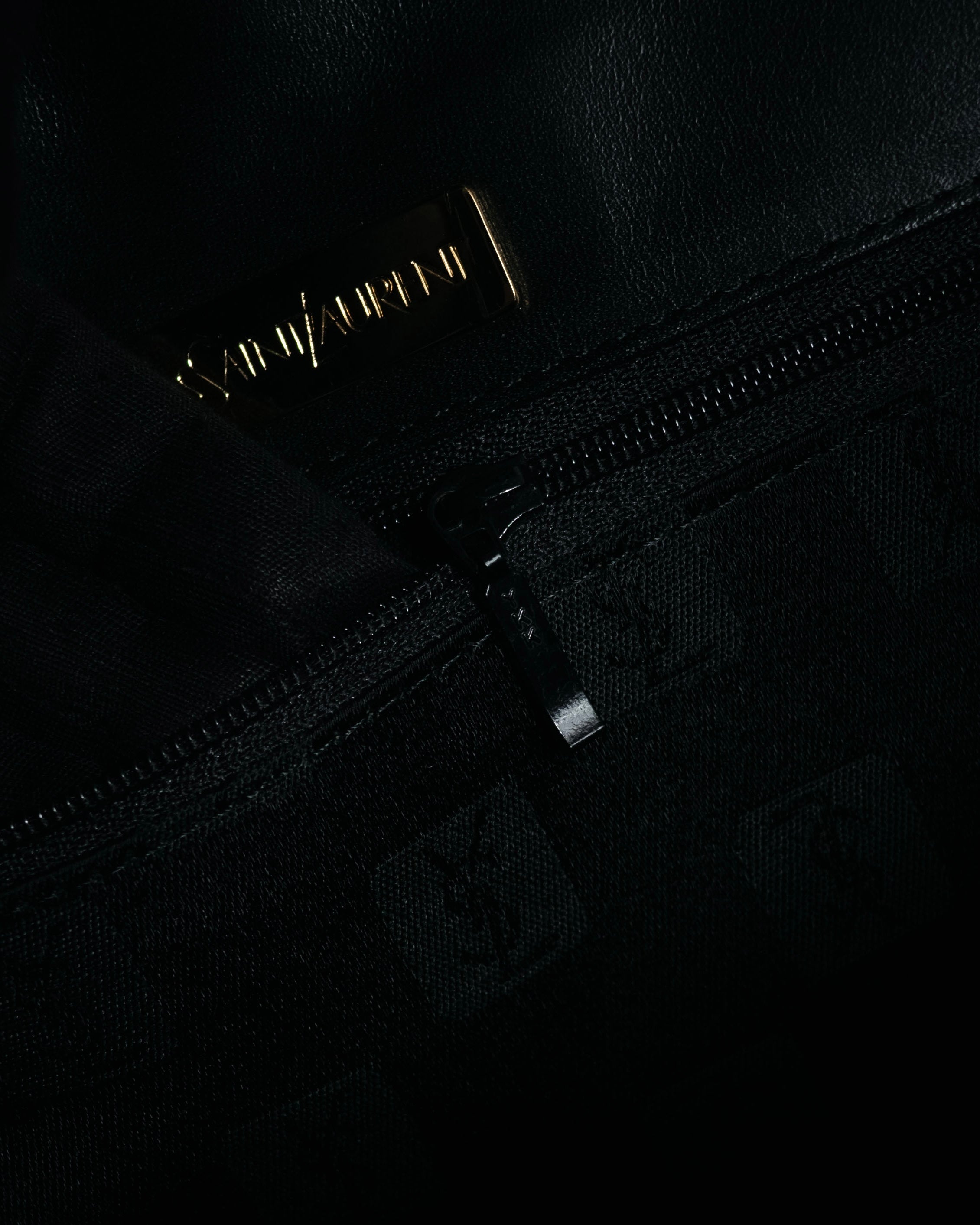 "Yves Saint Laurent" 90’s croc embossed whipstitch trapeze handbag