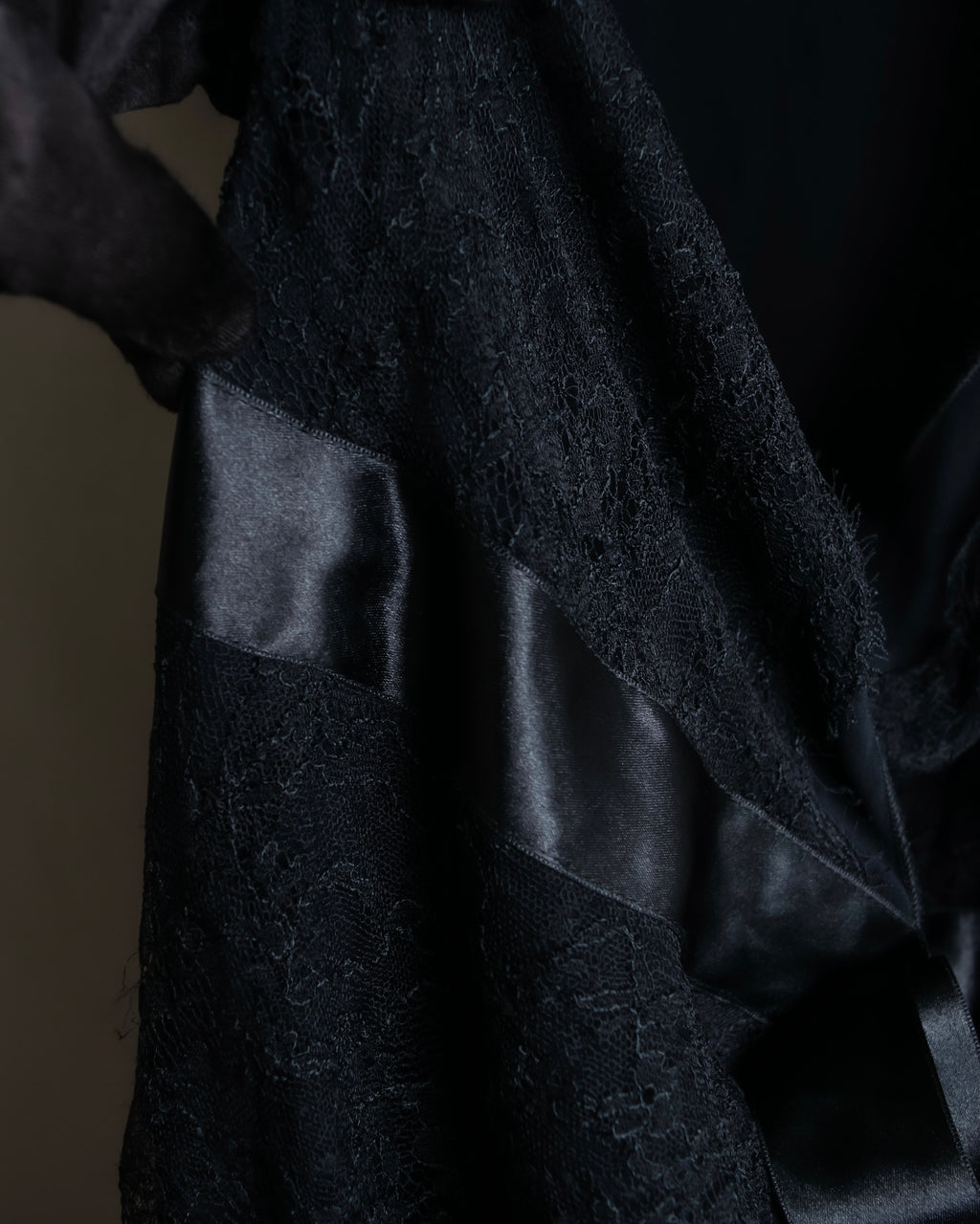 "RED VALENTINO"Ribbon belted design lace black dress