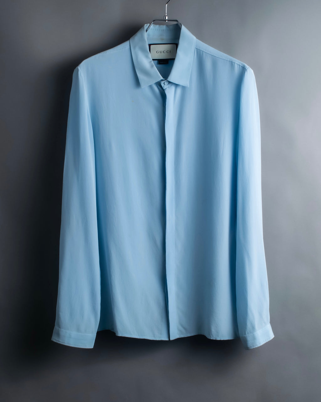 "GUCCI" 100% silk concealed placket shirt