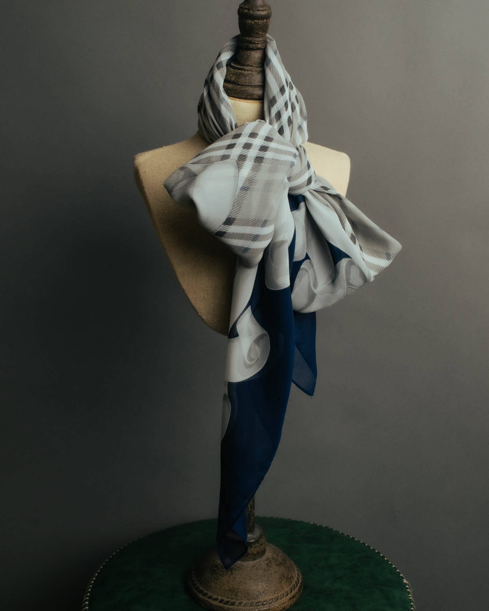 "Burberrys" 80's-90's Lightweight checked scarf