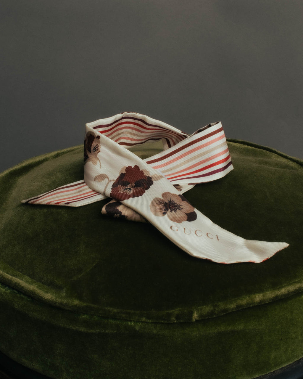 "GUCCI" 00's-10's Floral and striped silk neck bow scarf