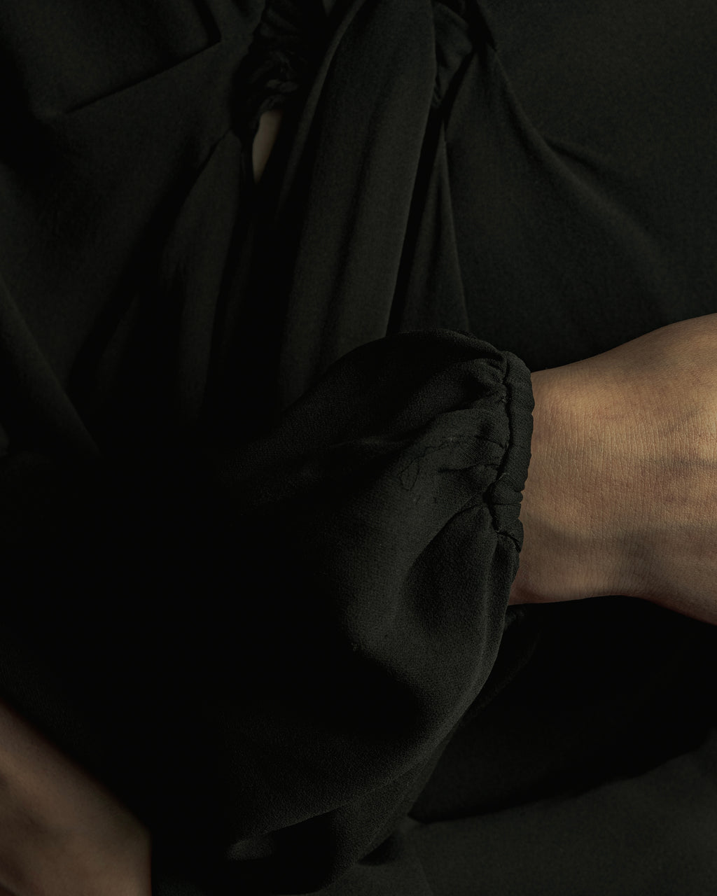 "VALENTINO" 2020-21 Gathered design bow tie skipper silk pullover