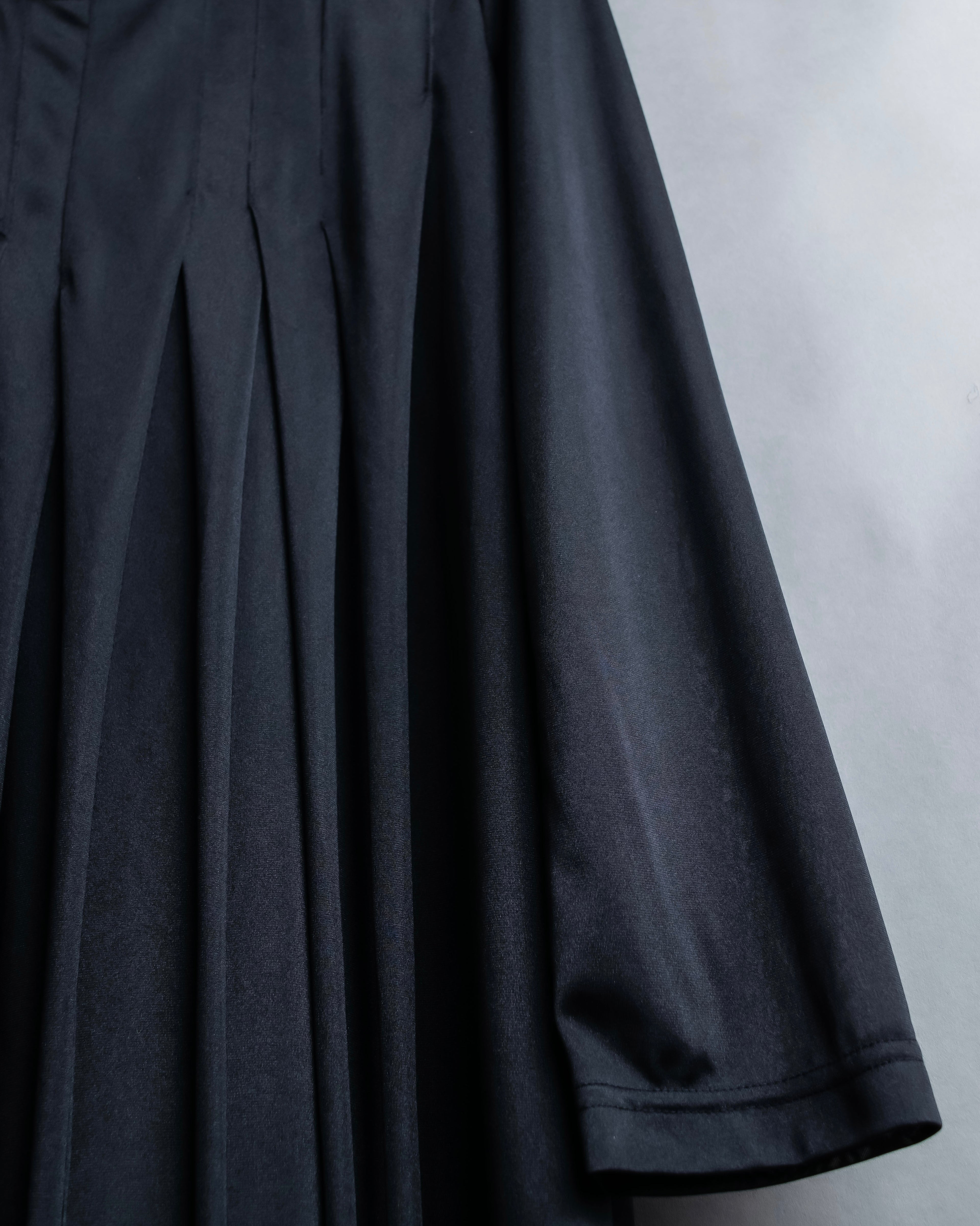 "COMME des GARCONS COMME des GARCONS" Cutting strips design long length pullover