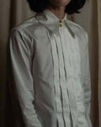"CHANEL" Gold button design pleated white shirt