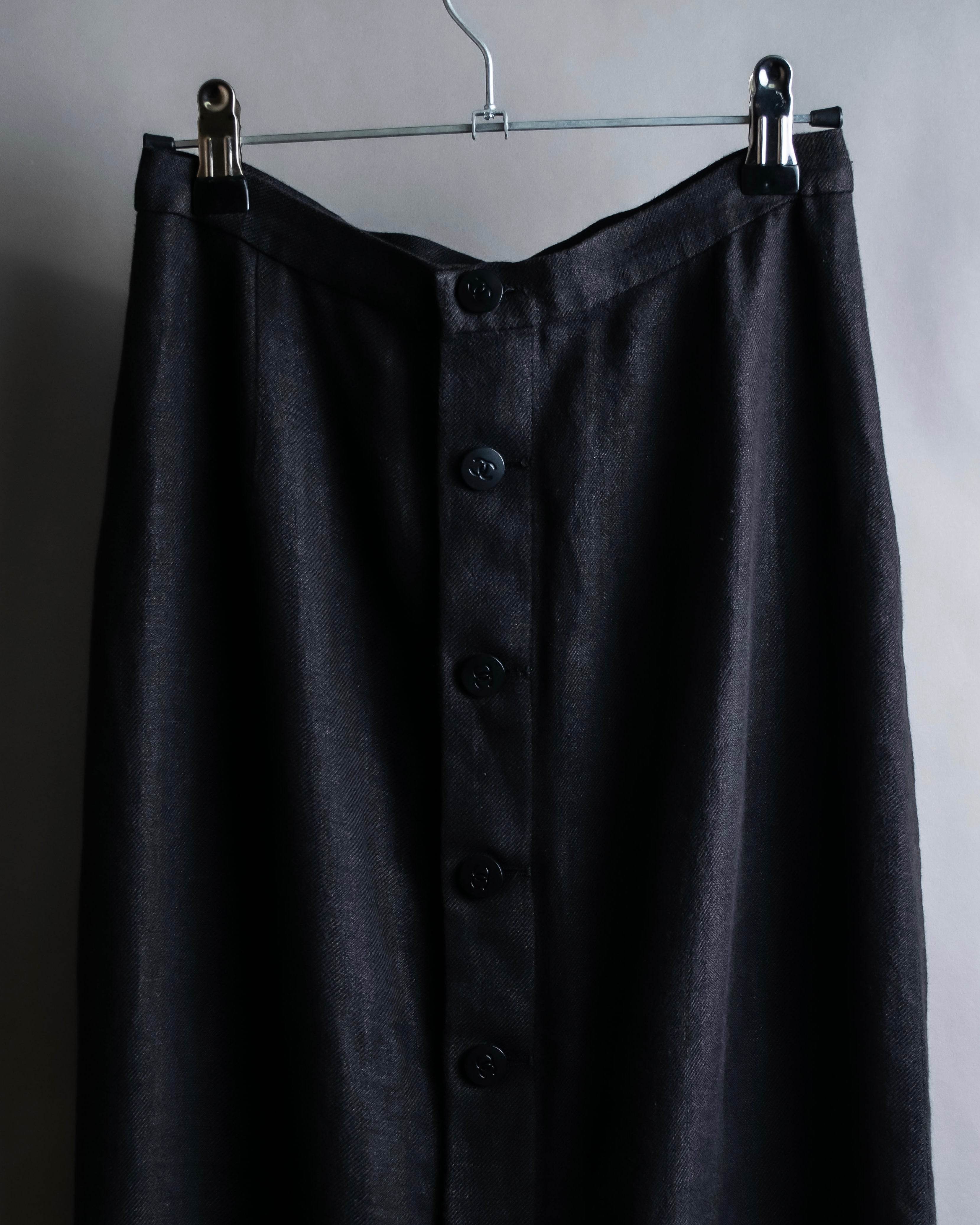 "CHANEL" Back button design flared maxi skirt