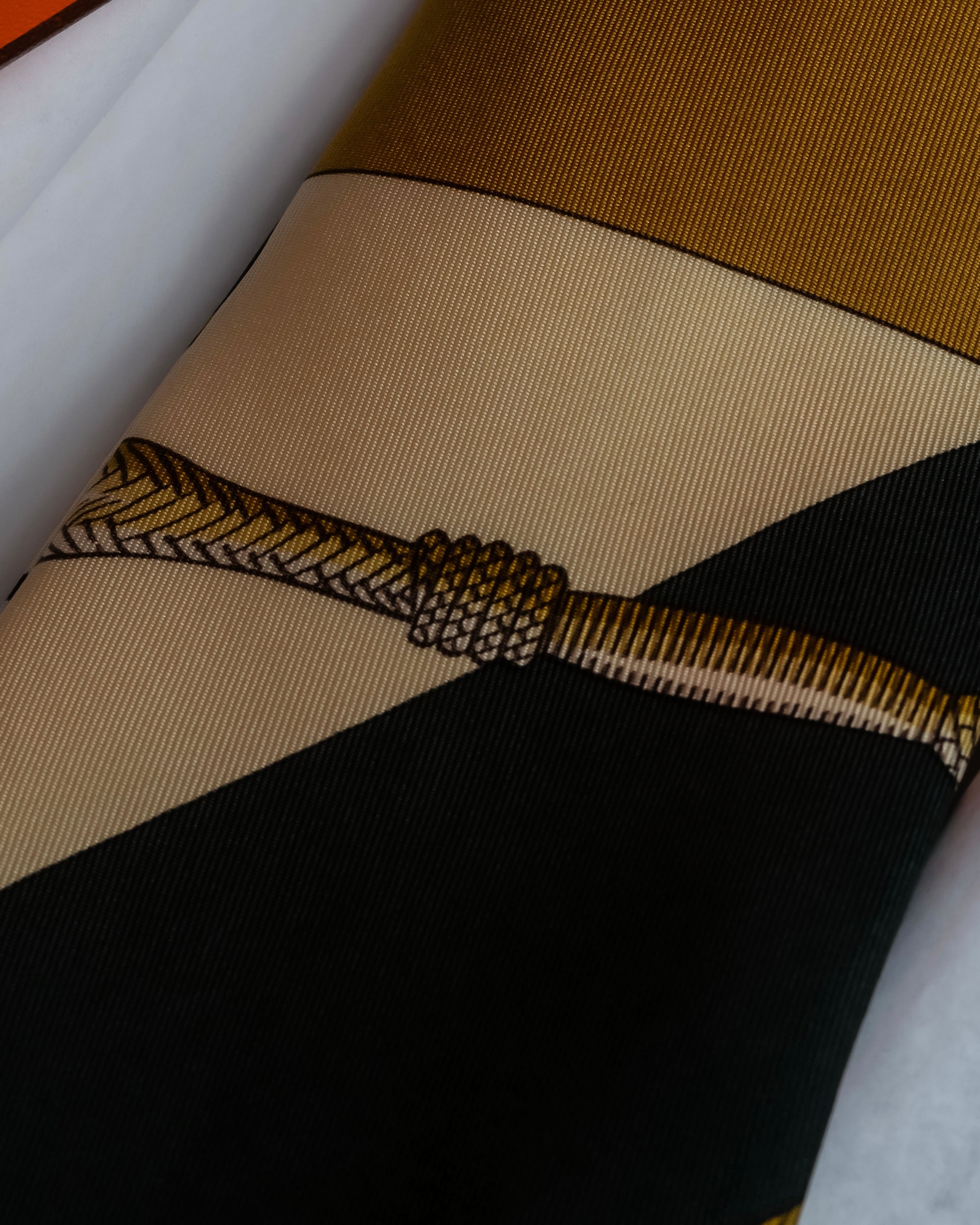 "HERMES" Horse harness motif silk neck tie