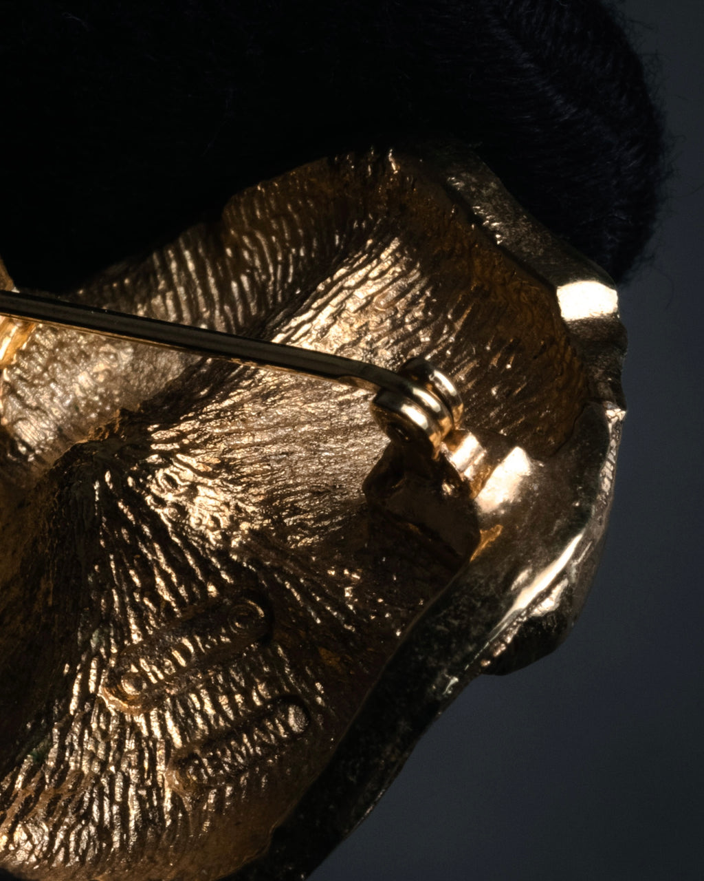 “Christian Dior” 70’s-80’s Pearl flower brooch