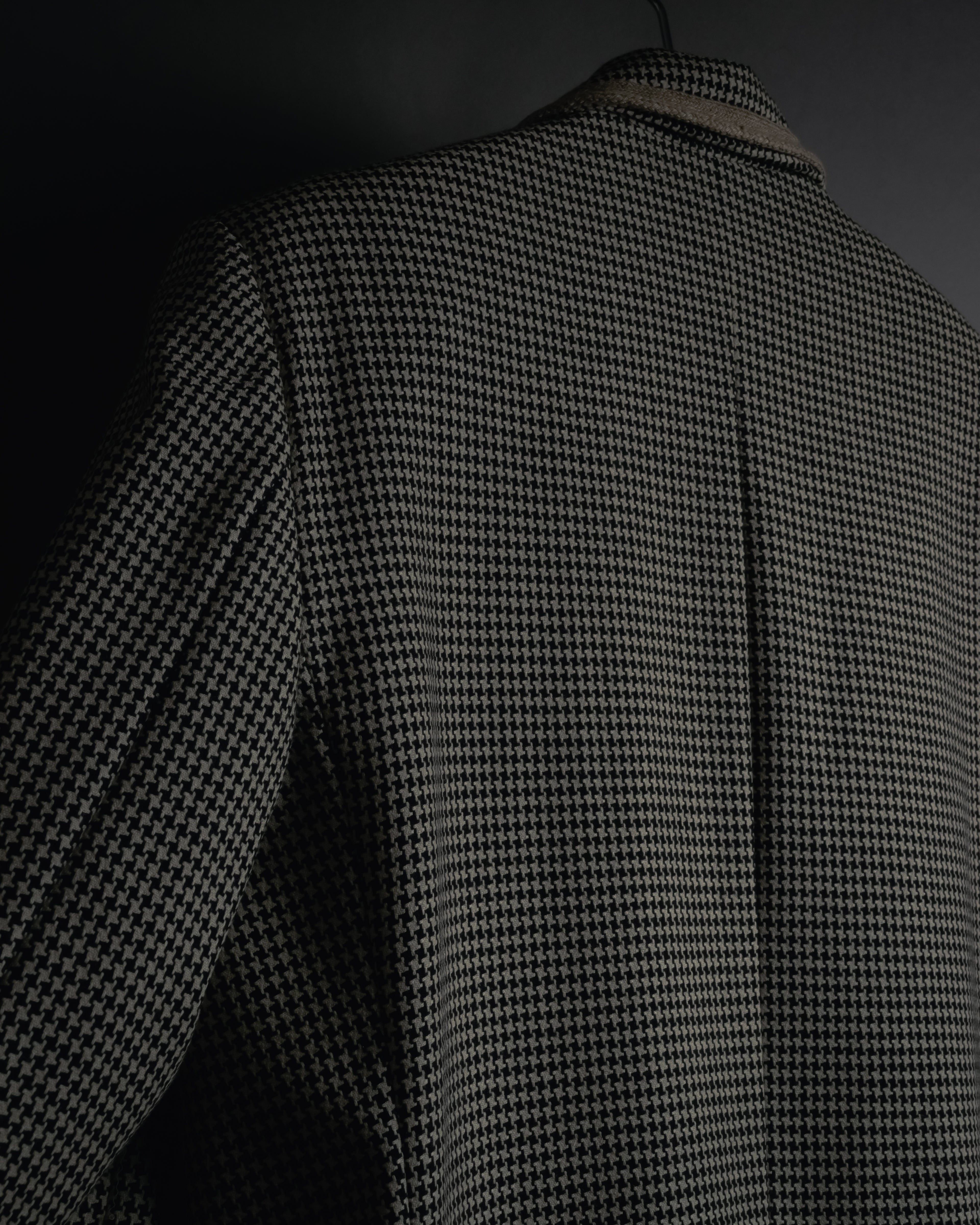 "Emporio Armani" 90’s Houndstooth piped crest blazer