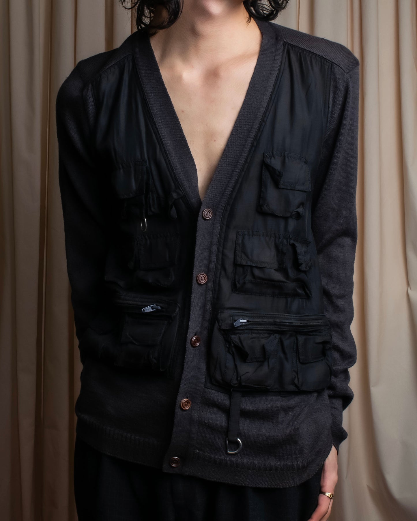 "MIHARA YASUHIRO" Military vest docking design V-neck cardigan