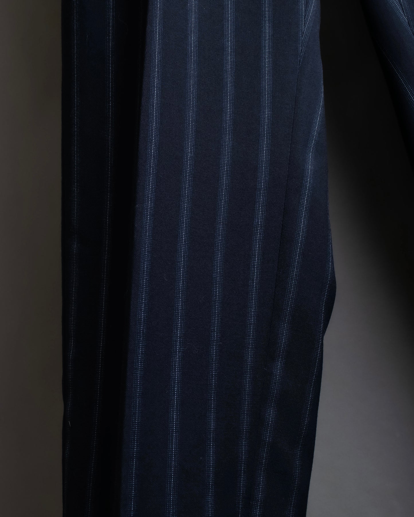 "GUCCI" Notch drop shaped tailored jacket & tapered silhouette slacks stripe set up